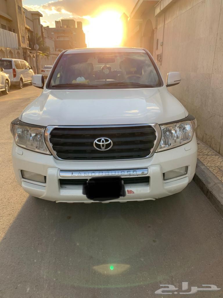 لاندكروزر GXR 2011 V8