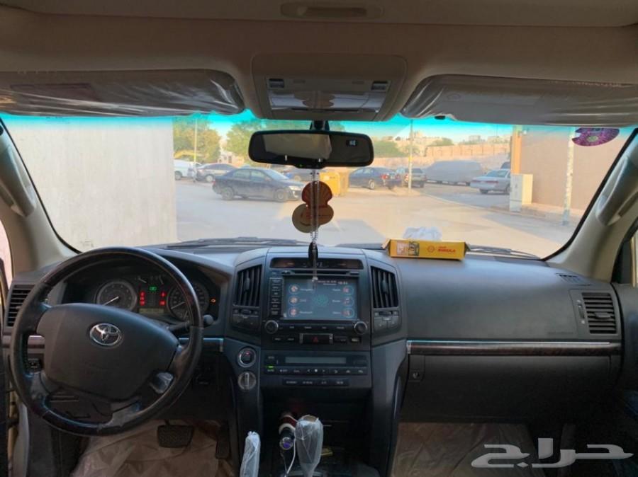 لاندكروزر GXR 2011 V8