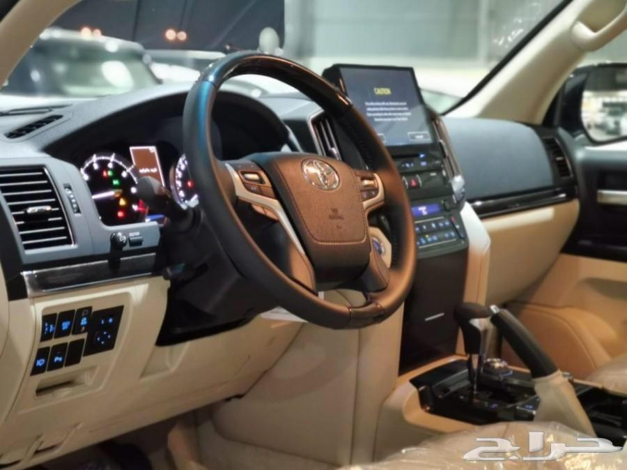 لاندكروز GXR جراند تورينج ابيض 2020 سعودى
