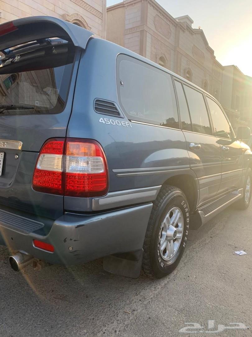 جيب لاندكروزر 2006 فل كامل