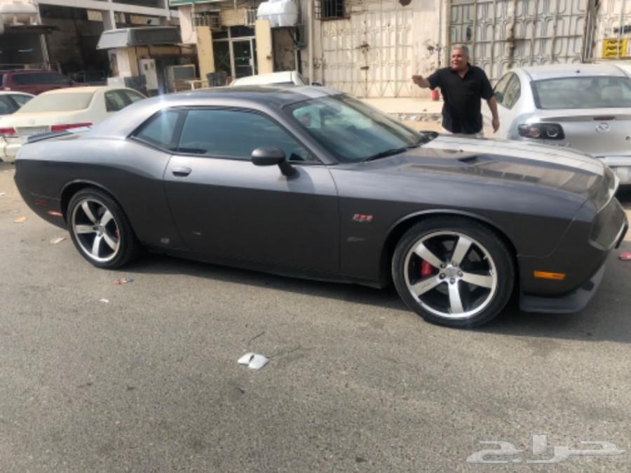 تشالنجر 2013 srt8