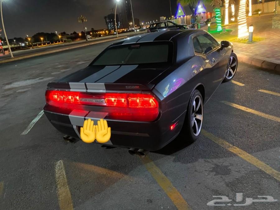 تشالنجر 2013 srt8