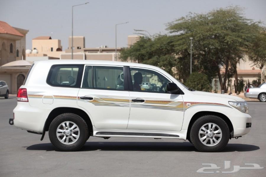 لاندكروزر جي 2009 ديزل ابيض