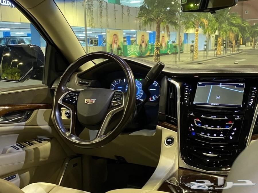 CADILLAC ESCALADE 2017 (تم البيع)