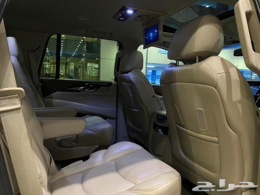 CADILLAC ESCALADE 2017 (تم البيع)
