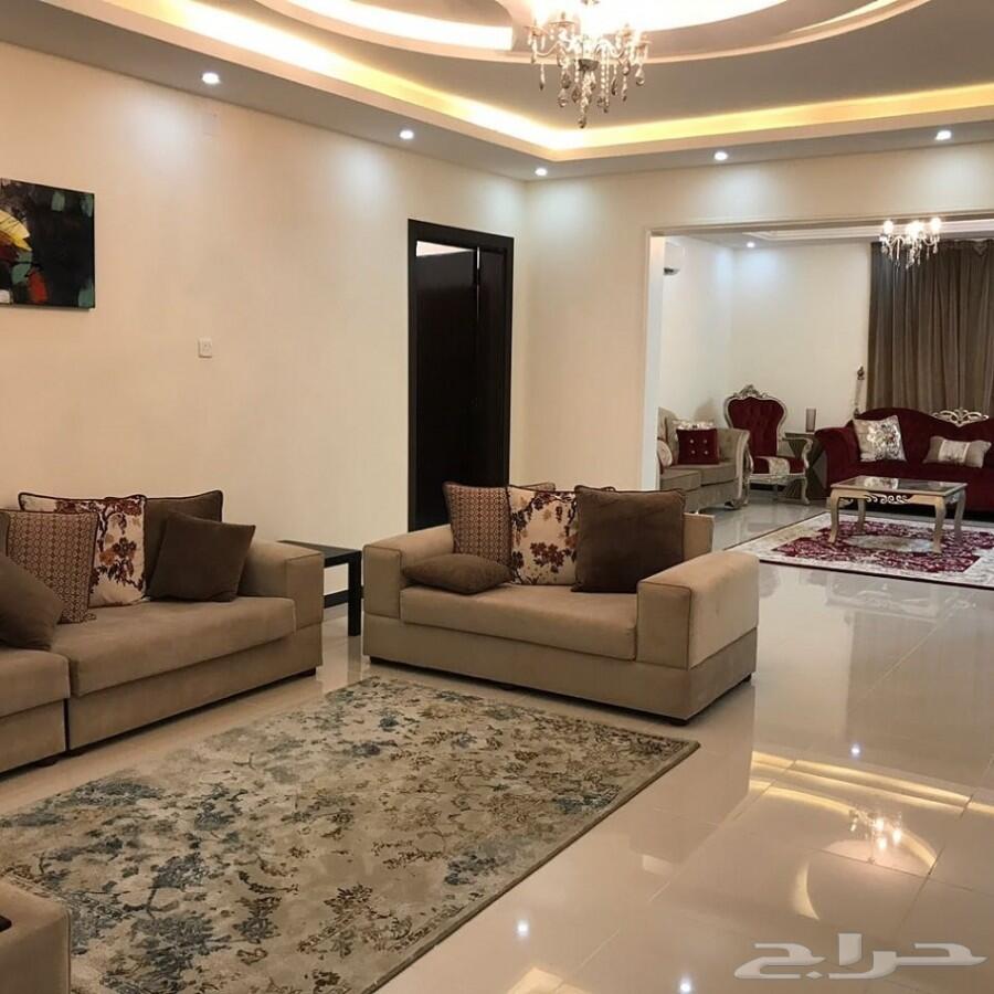 استراحه وفله بالمسبح وأثاث فاخر للايجار