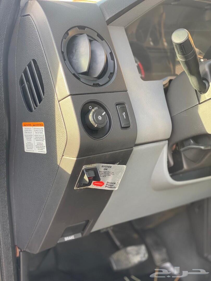 فورد f.550 هيدروليك ديزل خليجي العداد 657 ألف