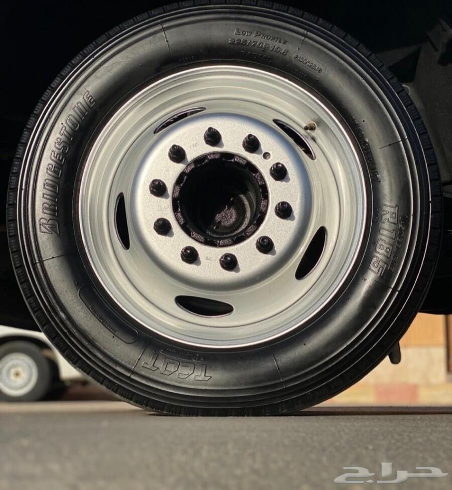 فورد f.550 هيدروليك ديزل خليجي العداد 657 ألف