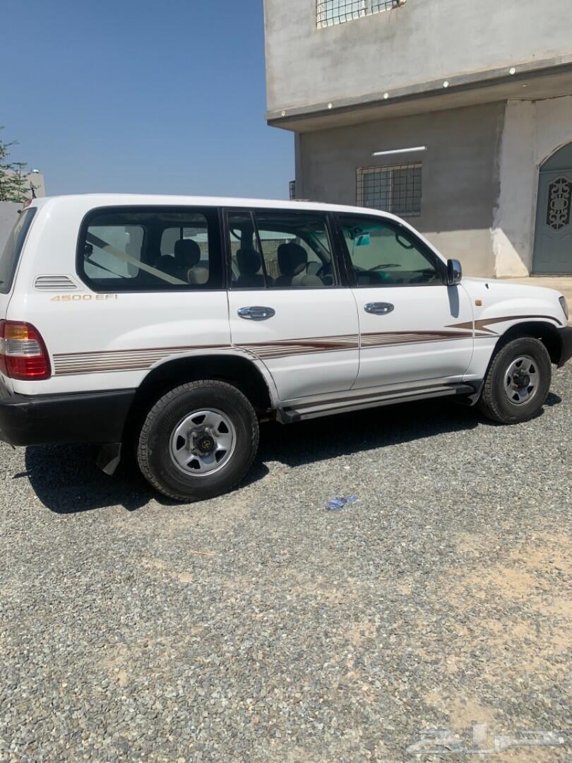 -السيارة تويوتا - لاندكروزر -الموديل 2001