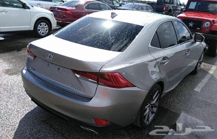 2017 IS 200t F Sport