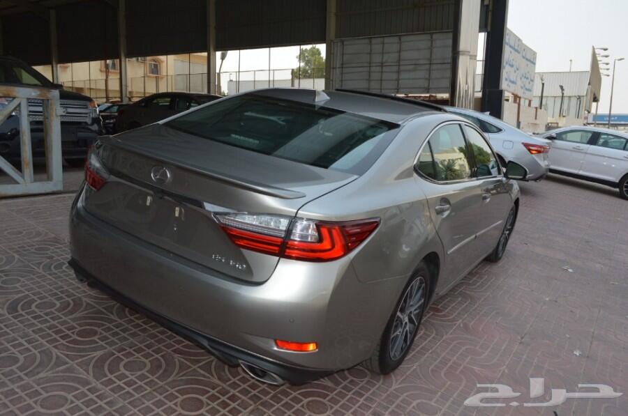 ليكزس ES 350 موديل 2017 صخري بطاقة