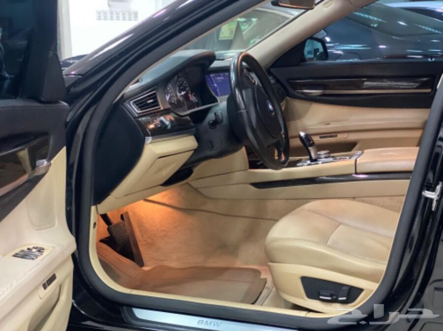 BMW740 فل كامل لون مميز 2010