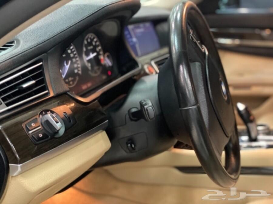 BMW740 فل كامل لون مميز 2010