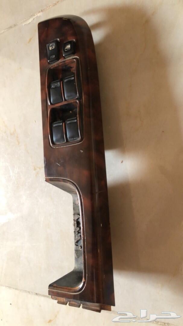 للبيع قطع نيسان باترول وفيابر4 وجنوط هلل