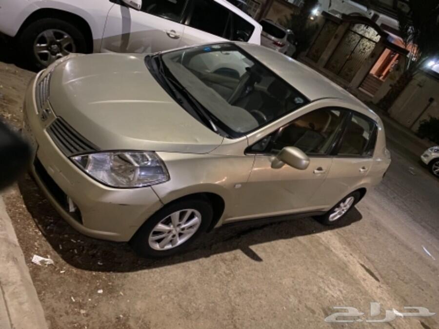 Nissan Tida