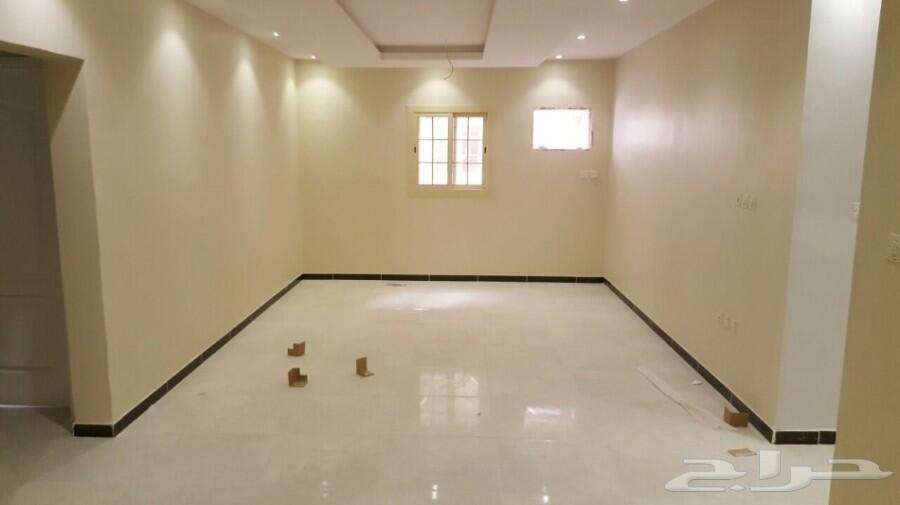 تملك شقه 4 غرف فاخرة للبيع في جده ب 240 ألف