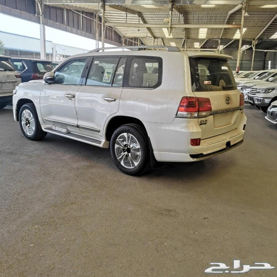 جكسار تورنج v8 ديزل 2021 متوفر (الحسن)