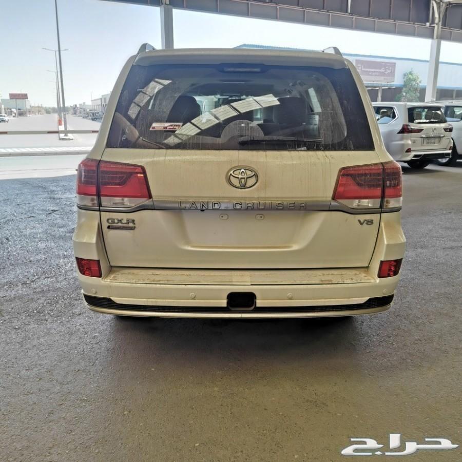 جكسار تورنج v8 ديزل 2021 متوفر (الحسن)