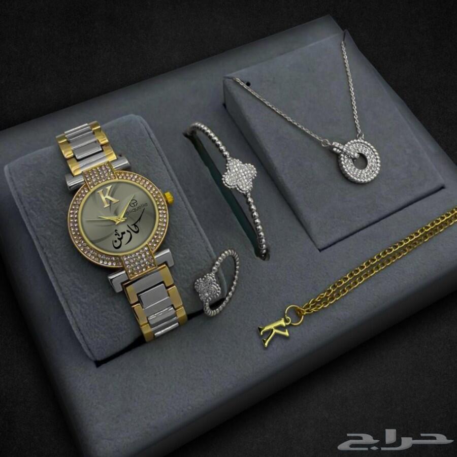 عرض خاص ع طقم نسائي جميل جدا