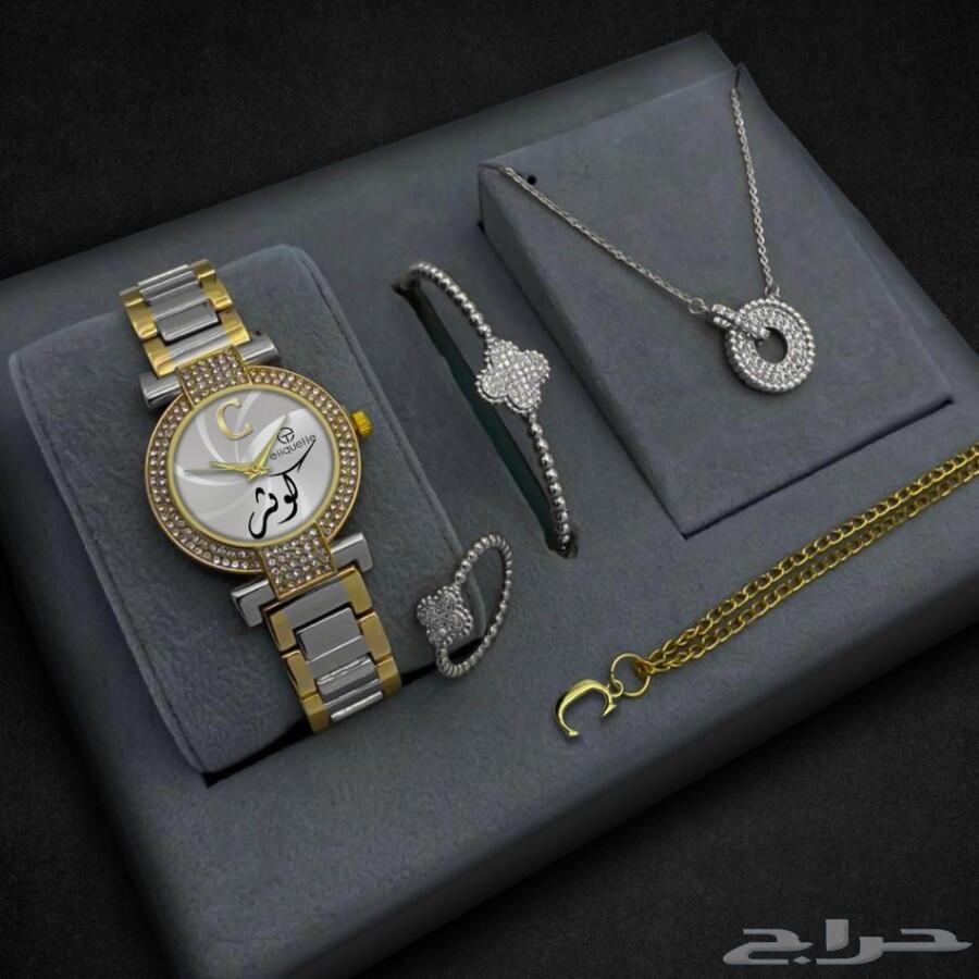 عرض خاص ع طقم نسائي جميل جدا