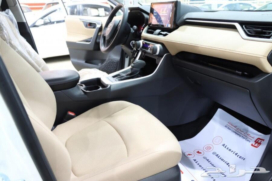 تويوتا راف فور 4wD ابيض ستاندر 2019 .