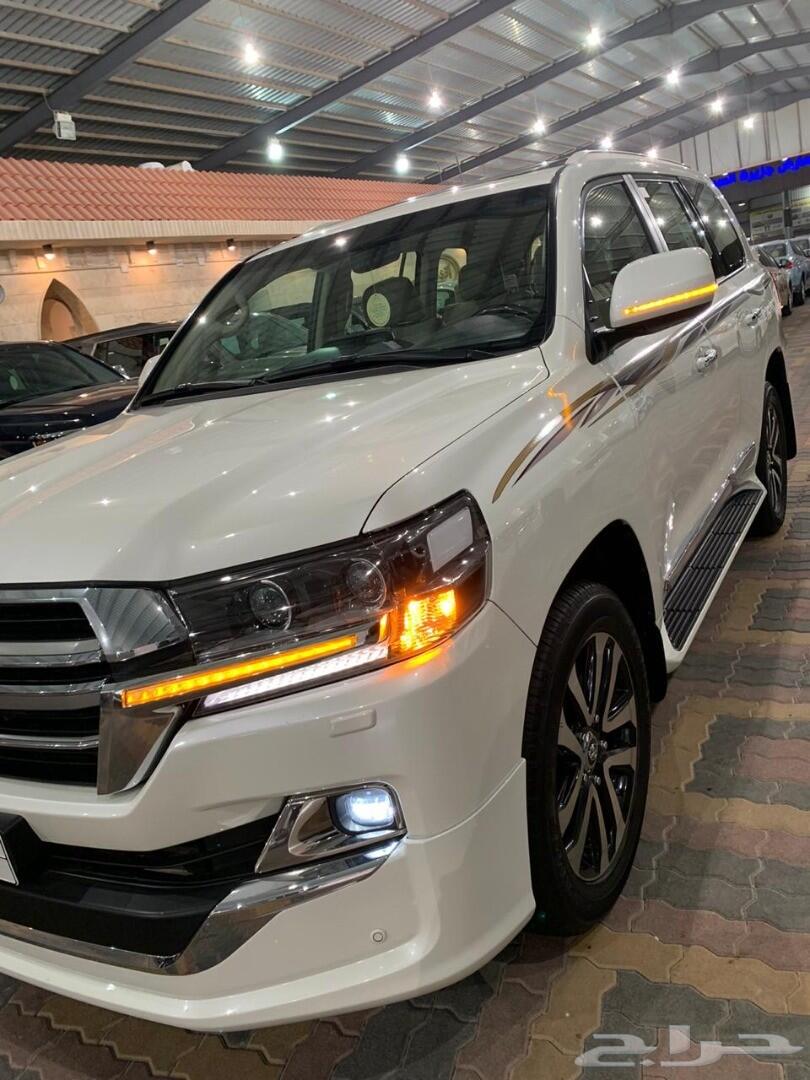 لاندكروزر2019 GXR قراند تورنق (تم البيع)