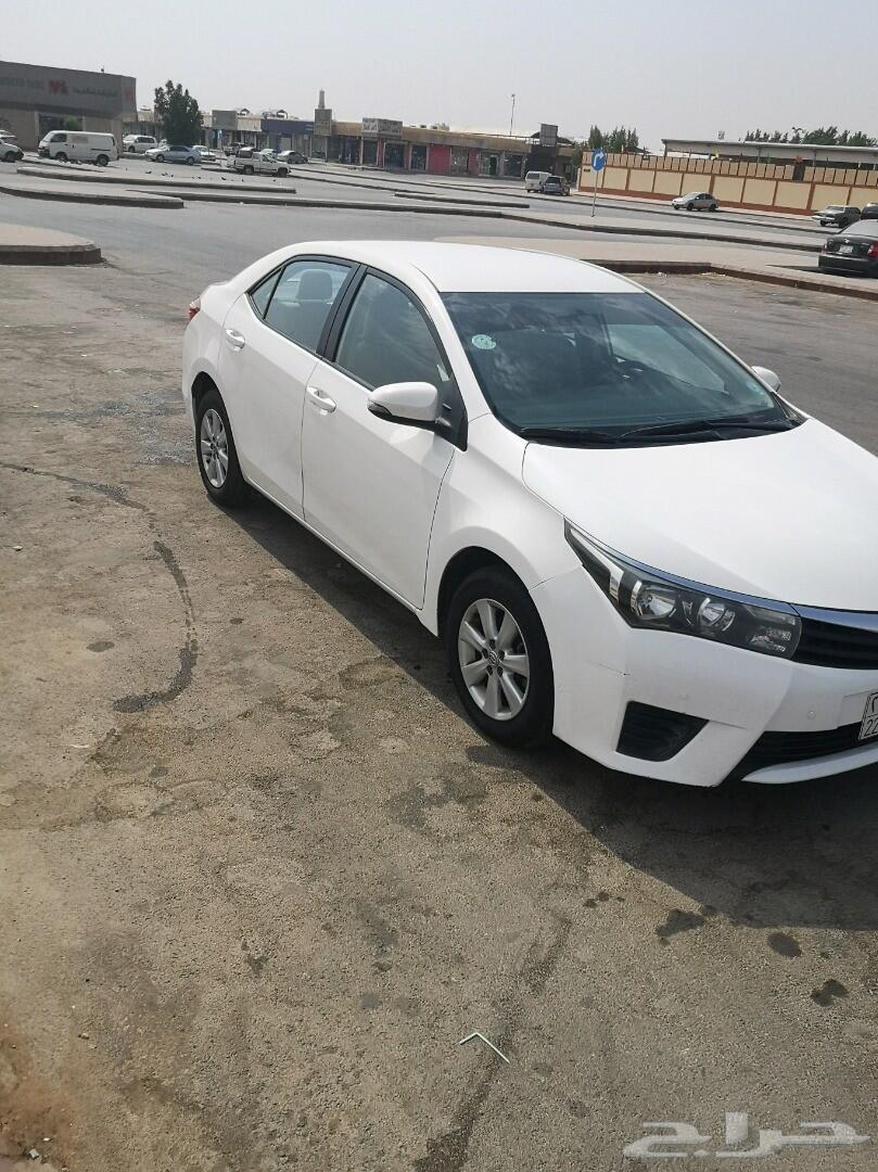 كورولا 2014 مكينة 2000CC كبير. قير تماتيك.