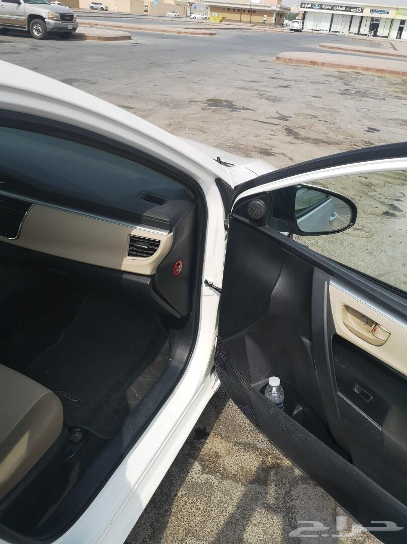 كورولا 2014 مكينة 2000CC كبير. قير تماتيك.