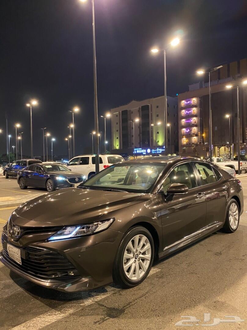 للبيع كامري 8 1 0 2 قمه في النظافه